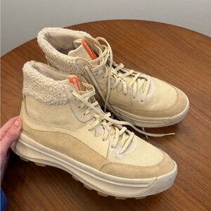 Sorel Women's Mid Cozy Sneaker Shearling Boot